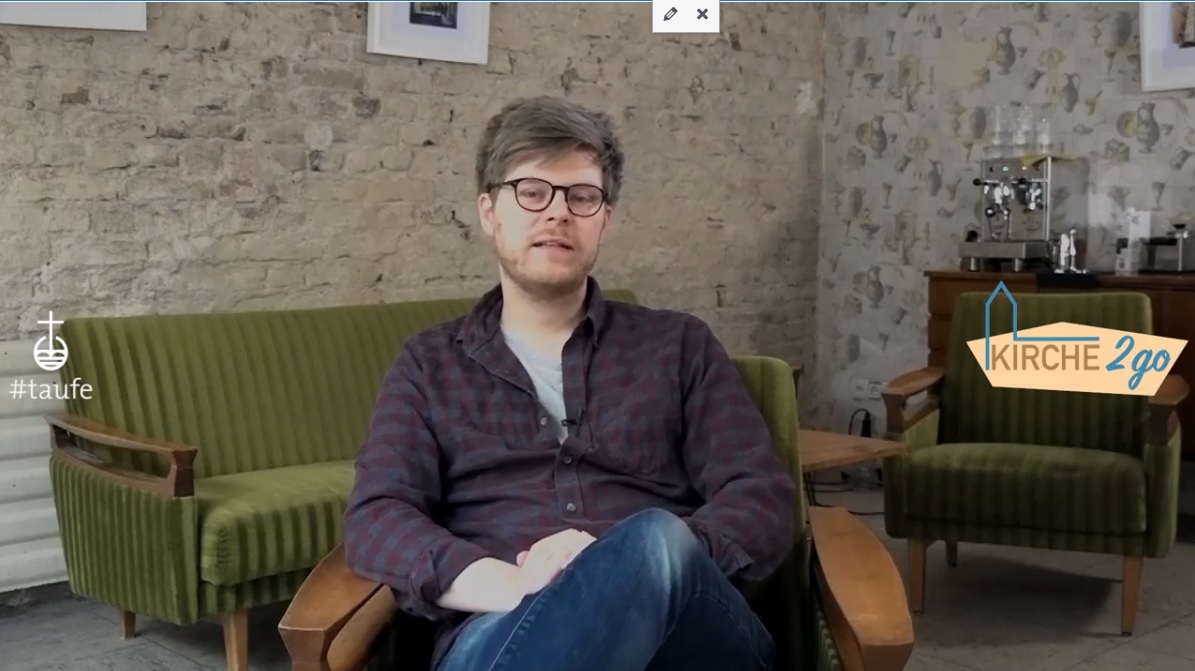 You are currently viewing Kirche2go fragt: „Was ist Taufe?“ mit Pfarrer Sebastian Baer Henney